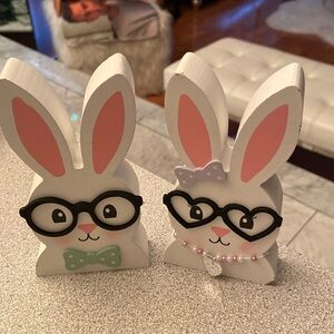Mrs and Mr bunny decoration